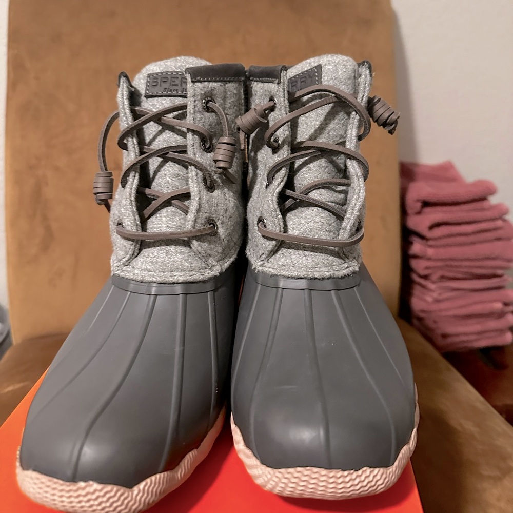 Sperry Women's Saltwater Emboss Wool Boots